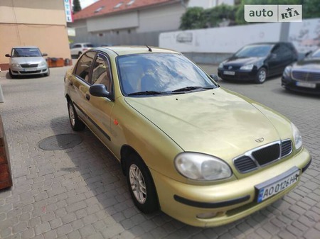 Daewoo Lanos 2006  випуску Ужгород з двигуном 1.5 л бензин седан механіка за 2750 долл. 