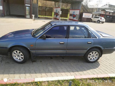 Mazda 626 1988  випуску Чернівці з двигуном 2 л бензин седан механіка за 2000 долл. 