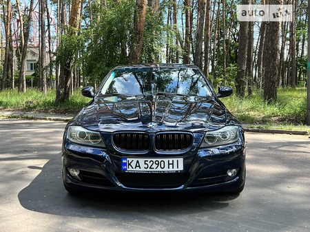 BMW 320 2009  випуску Черкаси з двигуном 2 л бензин седан автомат за 10450 долл. 
