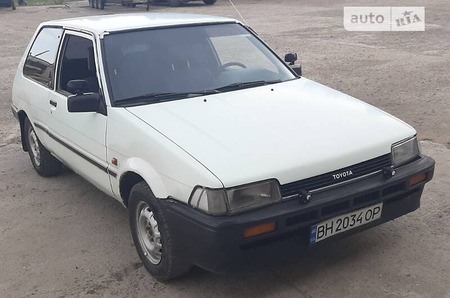 Toyota Corolla 1986  випуску Одеса з двигуном 1.3 л бензин хэтчбек механіка за 1150 долл. 