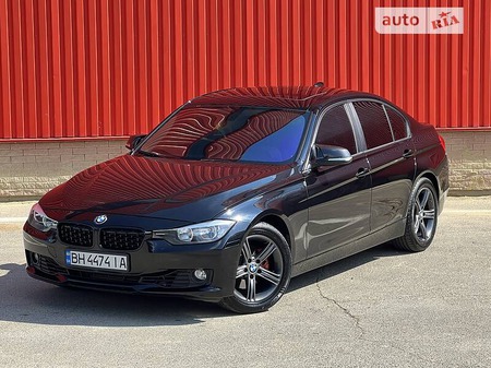 BMW 320 2013  випуску Одеса з двигуном 2 л бензин седан автомат за 13500 долл. 