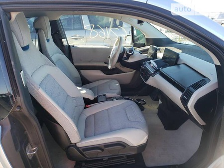 BMW i3 2015  випуску Київ з двигуном 0 л гібрид седан автомат за 12000 долл. 