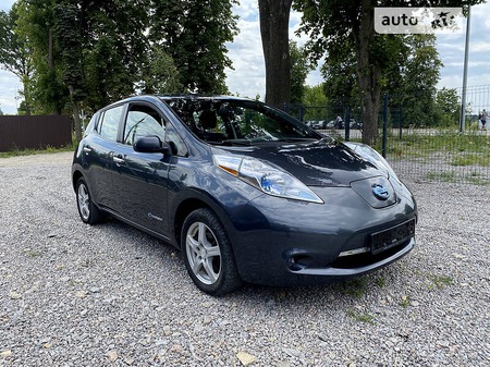 Nissan Leaf 2013  випуску Вінниця з двигуном 0 л електро хэтчбек автомат за 13600 долл. 