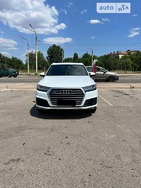Audi Q7 2017 Дніпро 2 л  позашляховик 