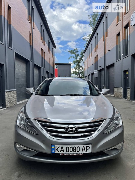 Hyundai Sonata 2013  випуску Київ з двигуном 2 л газ седан автомат за 10500 долл. 