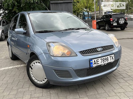 Ford Fiesta 2006  випуску Дніпро з двигуном 1.3 л  хэтчбек механіка за 3500 долл. 