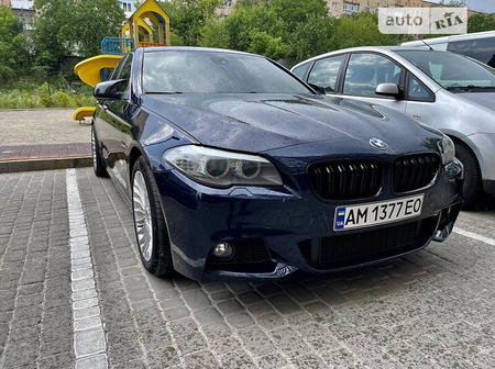 BMW 520 2010  випуску Житомир з двигуном 2 л дизель седан автомат за 13800 долл. 