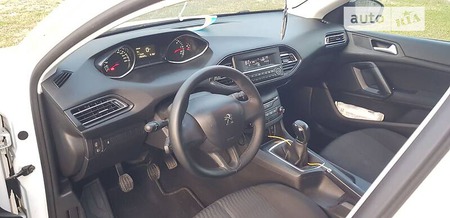 Peugeot 308 2015  випуску Львів з двигуном 1.6 л дизель хэтчбек механіка за 7950 долл. 