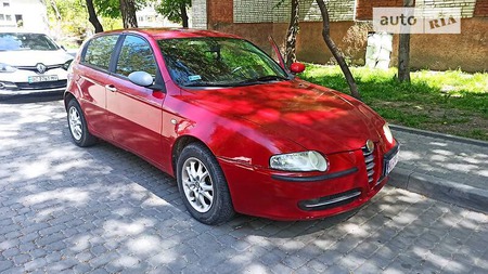Alfa Romeo 147 2003  випуску Львів з двигуном 1.6 л бензин хэтчбек механіка за 3500 долл. 