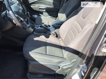 Ford Kuga 2016  випуску Київ з двигуном 2 л дизель позашляховик  за 16350 долл. 