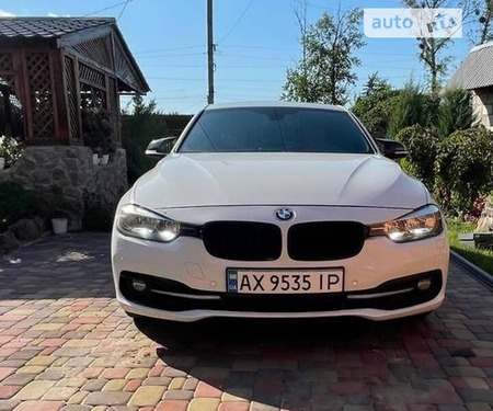 BMW 328 2015  випуску Харків з двигуном 0 л бензин седан автомат за 14000 долл. 