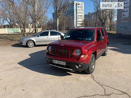 Jeep Patriot 2015  випуску Запоріжжя з двигуном 2.4 л  позашляховик автомат за 13700 долл. 