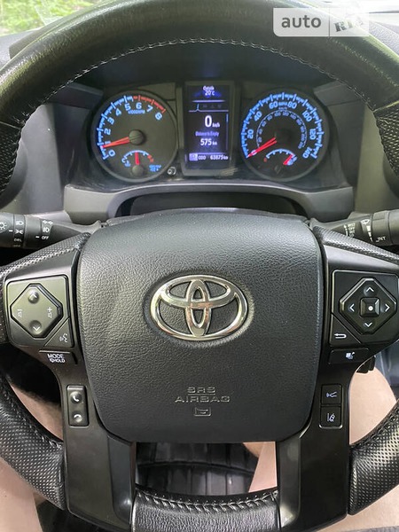 Toyota Tacoma 2018  випуску Рівне з двигуном 2.7 л  пікап автомат за 22000 долл. 