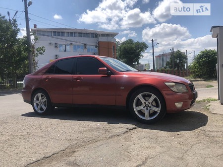 Lexus IS 200 1999  випуску Одеса з двигуном 2 л  седан автомат за 5940 долл. 