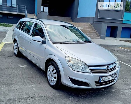 Opel Astra 2007  випуску Рівне з двигуном 1.7 л дизель універсал механіка за 4699 долл. 