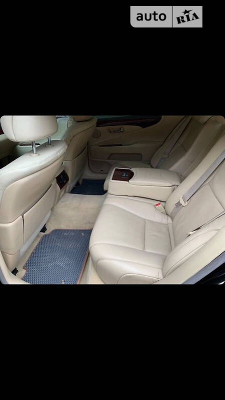Lexus LS 460 2008  випуску Запоріжжя з двигуном 4.6 л бензин седан автомат за 16000 долл. 