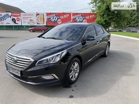 Hyundai Sonata 2016  випуску Вінниця з двигуном 2 л газ седан автомат за 10900 долл. 