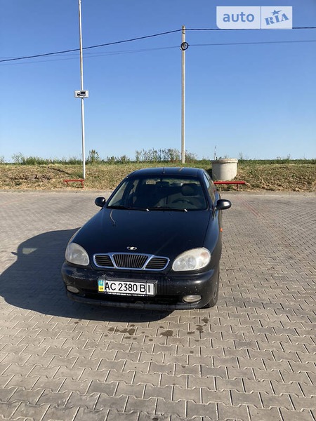 Daewoo Lanos 2008  випуску Луцьк з двигуном 1.5 л  седан механіка за 1700 долл. 