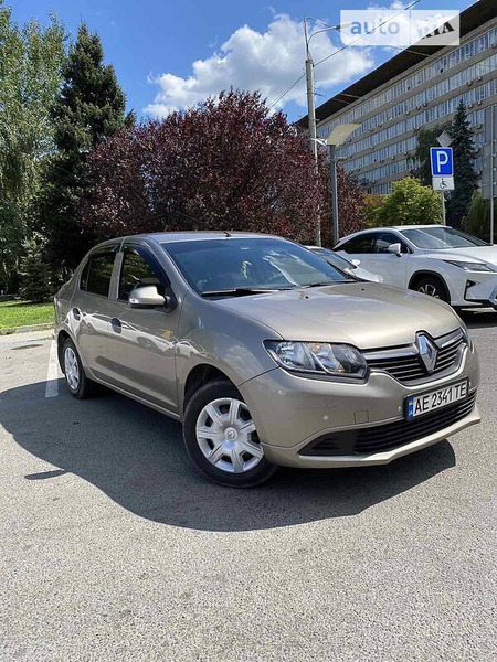 Renault Logan 2013  випуску Дніпро з двигуном 1.1 л  седан механіка за 6500 долл. 
