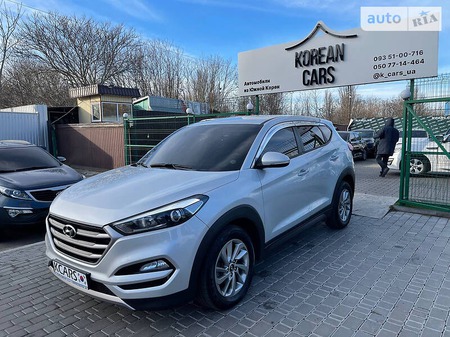 Hyundai Tucson 2017  випуску Одеса з двигуном 2 л дизель позашляховик автомат за 19900 долл. 