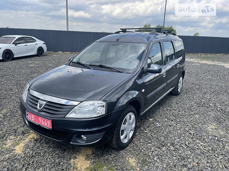 Dacia Logan MCV 2012  випуску Луцьк з двигуном 1.6 л  універсал механіка за 6900 долл. 