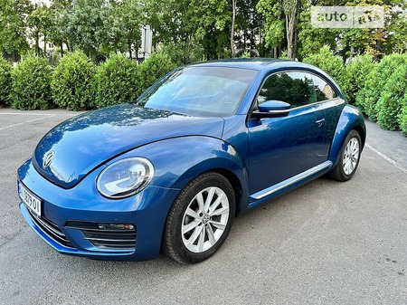 Volkswagen Beetle 2017  випуску Київ з двигуном 2 л бензин купе автомат за 14900 долл. 