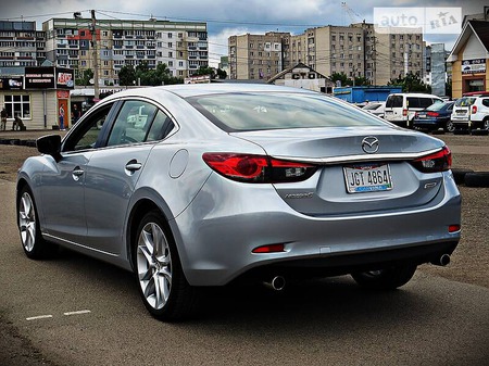 Mazda 6 2017  випуску Черкаси з двигуном 2.5 л бензин седан механіка за 14700 долл. 