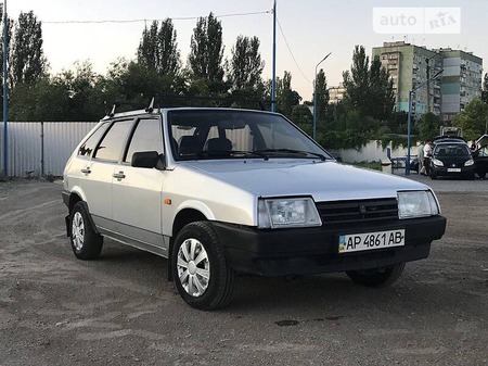 Lada 2109 2001  випуску Запоріжжя з двигуном 0 л  хэтчбек механіка за 2000 долл. 