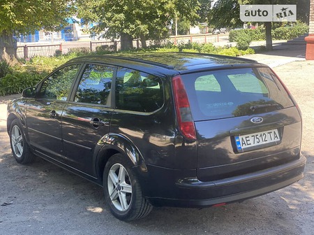 Ford Focus 2007  випуску Дніпро з двигуном 1.6 л  універсал механіка за 6200 долл. 