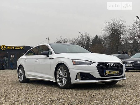 Audi A5 2020  випуску Івано-Франківськ з двигуном 0 л бензин ліфтбек автомат за 39900 долл. 