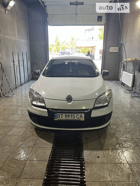 Renault Megane 2012  випуску Київ з двигуном 1.5 л дизель хэтчбек механіка за 7400 долл. 