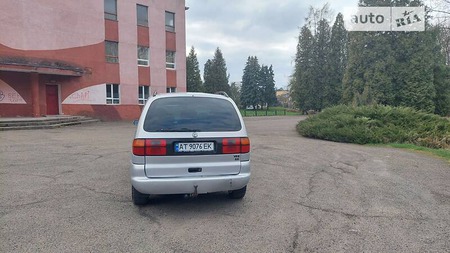 Volkswagen Sharan 1998  випуску Івано-Франківськ з двигуном 2.8 л бензин мінівен механіка за 3500 долл. 