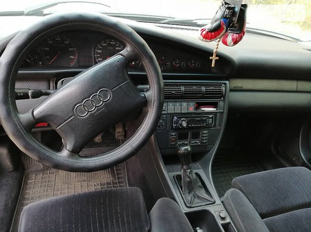 Audi A6 Limousine 1995  випуску Київ з двигуном 2.6 л  седан механіка за 5500 долл. 