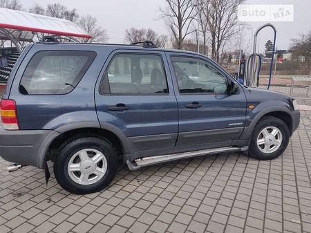 Ford Maverick 2001  випуску Львів з двигуном 2 л  позашляховик механіка за 4800 долл. 