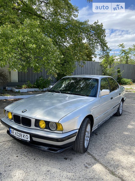 BMW 525 1988  випуску Одеса з двигуном 2.5 л бензин седан механіка за 1950 долл. 