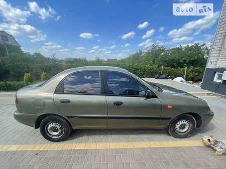 Daewoo Lanos 2007  випуску Миколаїв з двигуном 1.5 л бензин седан механіка за 2500 долл. 