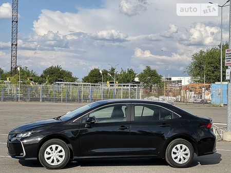 Toyota Corolla 2022  випуску Дніпро з двигуном 0 л бензин седан автомат за 21400 долл. 