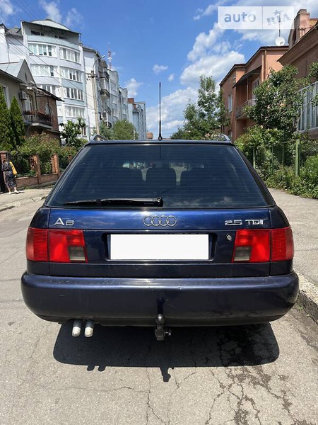Audi A6 Limousine 1997  випуску Івано-Франківськ з двигуном 2.5 л дизель універсал  за 5200 долл. 