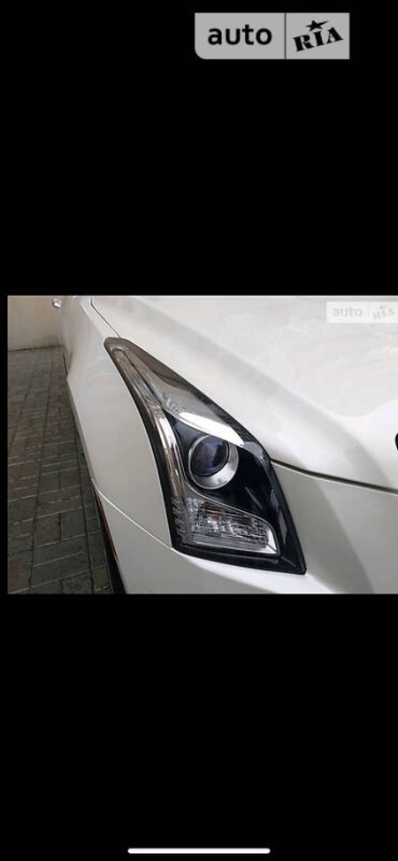 Cadillac ATS 2014  випуску Ужгород з двигуном 2 л  седан автомат за 9500 долл. 