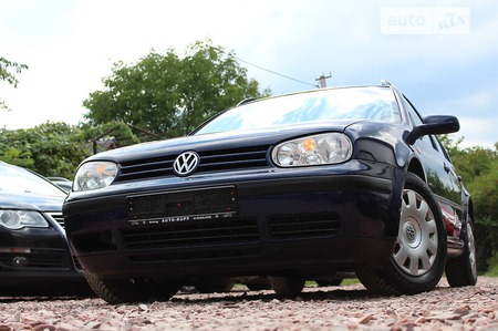 Volkswagen Golf 2001  випуску Львів з двигуном 1.6 л бензин універсал механіка за 3999 долл. 