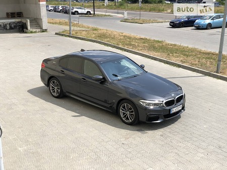 BMW 530 2019  випуску Львів з двигуном 2 л гібрид седан  за 42500 долл. 