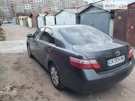 Toyota Camry 2006  випуску Черкаси з двигуном 2.4 л бензин седан механіка за 8500 долл. 