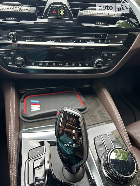 BMW 540 2018  випуску Київ з двигуном 3 л бензин седан автомат за 51000 долл. 