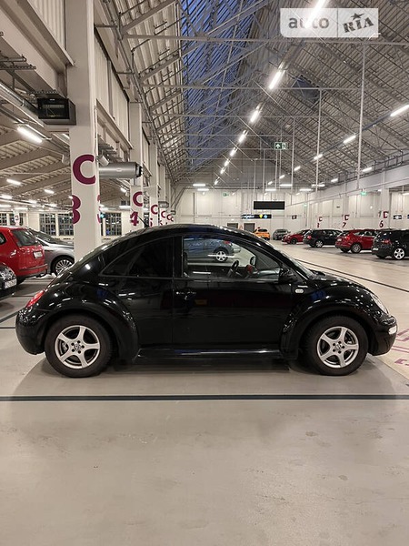 Volkswagen Beetle 2002  випуску Київ з двигуном 1.6 л бензин купе механіка за 4700 долл. 