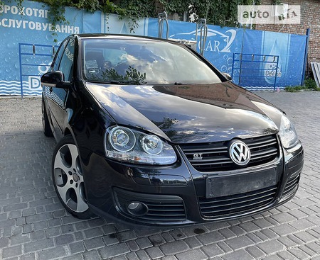 Volkswagen Golf 2008  випуску Черкаси з двигуном 1.4 л бензин хэтчбек автомат за 6600 долл. 