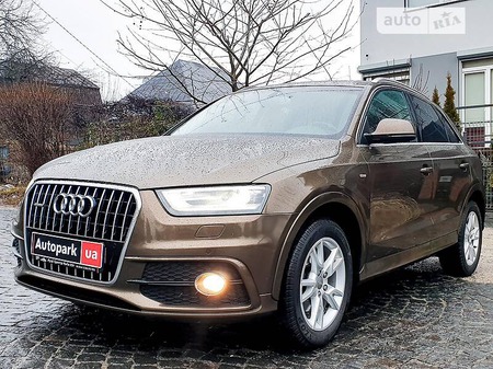 Audi Q3 2013  випуску Київ з двигуном 2 л бензин позашляховик автомат за 23490 долл. 