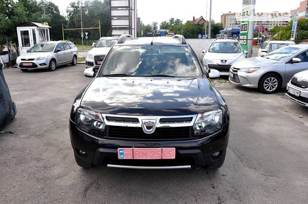 Dacia Duster 2012  випуску Львів з двигуном 1.6 л бензин позашляховик механіка за 8500 долл. 