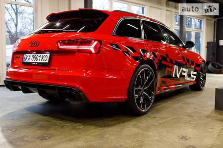 Audi RS6 2013  випуску Київ з двигуном 4 л бензин універсал автомат за 95777 долл. 