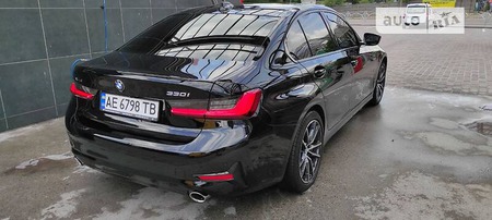 BMW 330 2020  випуску Дніпро з двигуном 2 л бензин седан автомат за 39999 долл. 