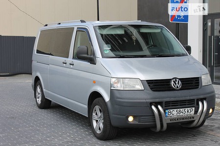 Volkswagen Transporter 2007  випуску Львів з двигуном 1.9 л дизель мінівен механіка за 9999 долл. 